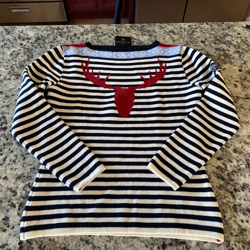 Dale Norway pull over sweater